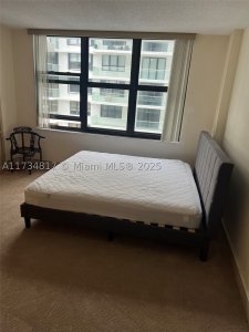 Comprar apartamento no Balmoral Condo 17J