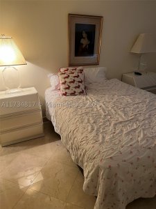 Comprar apartamento no Balmoral Condo 17J