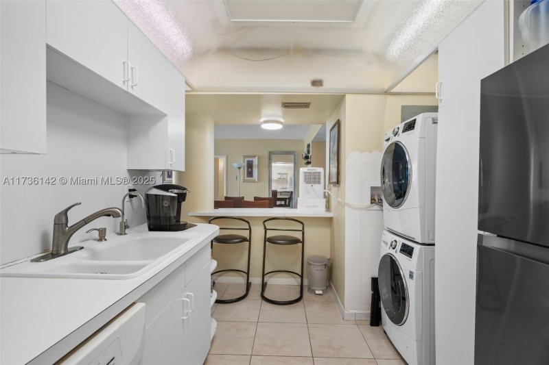 Apartment for rent at Sea Air Towers 1110