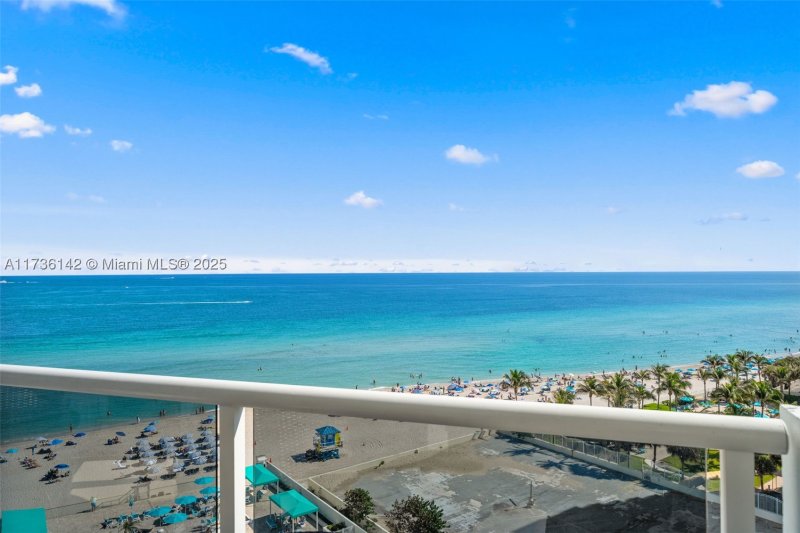 Apartment for rent at Sea Air Towers 1110