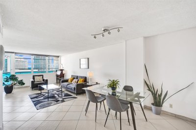 Comprar apartamento no Aquasol 10-R