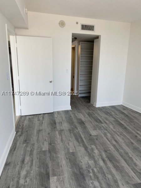 Condo for sale at Opera Tower 3112