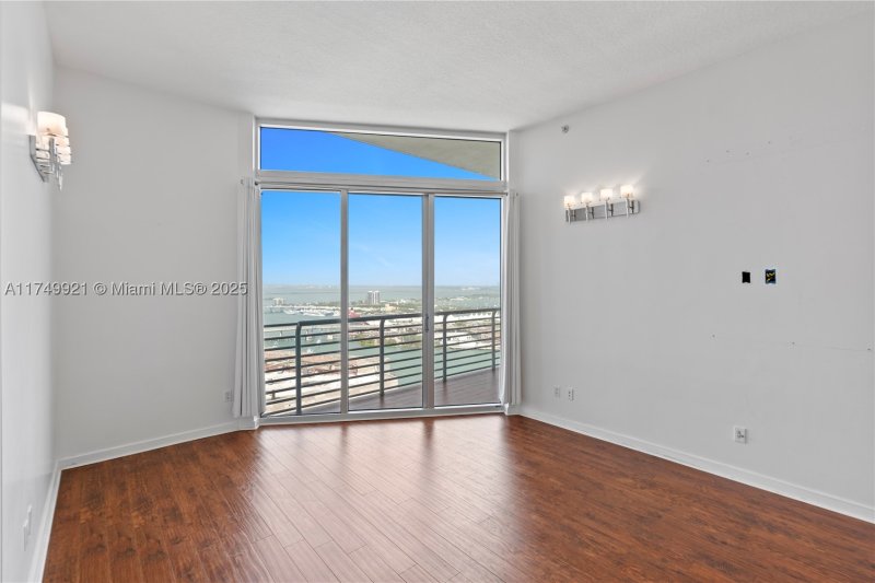 Comprar apartamento en One Miami West Tower UPH02