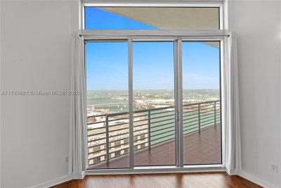 Comprar apartamento en One Miami West Tower UPH02