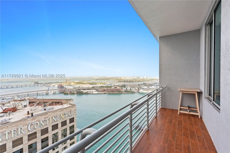 Comprar apartamento en One Miami West Tower UPH02