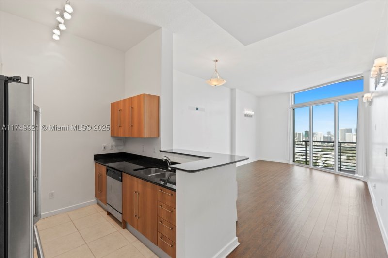 Comprar apartamento en One Miami West Tower UPH02