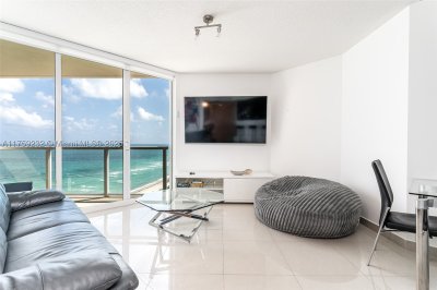 Comprar apartamento no La Perla 1809