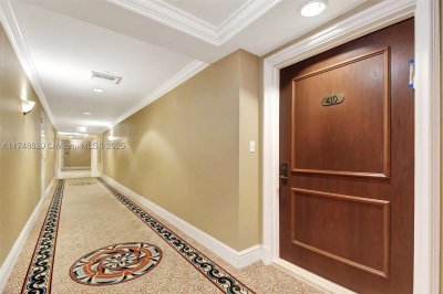 Comprar apartamento no 2000 Williams Island 410