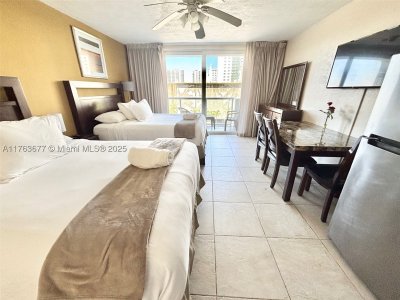 Comprar apartamento no Aventura Beach Club 338