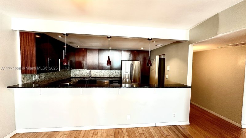 Comprar apartamento no Ocean View 1614