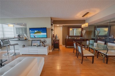 Comprar apartamento no Winston Towers 401
