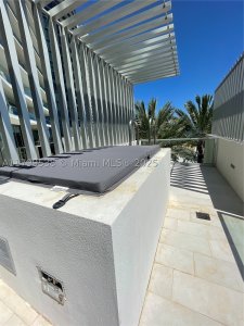 Comprar apartamento no Turnberry Ocean Club Cabana 27