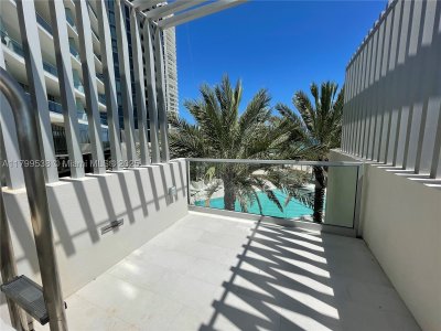 Comprar apartamento no Turnberry Ocean Club Cabana 27
