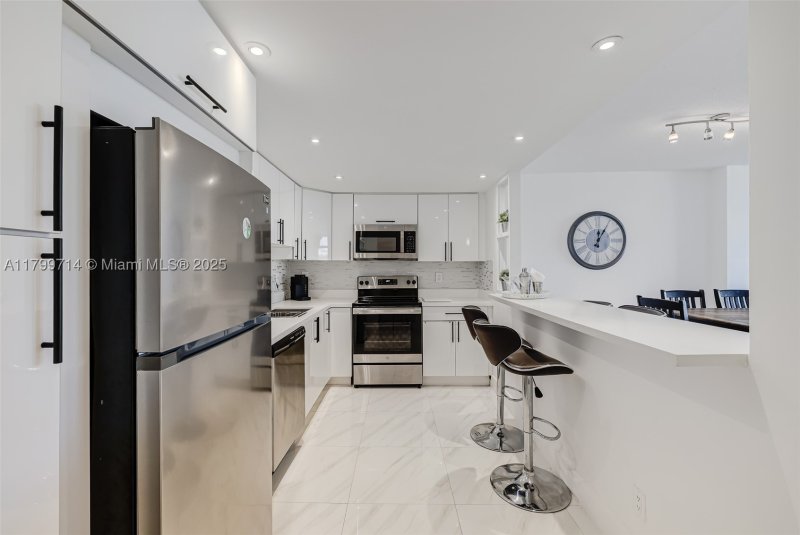 Condo for sale at Ocean Reserve 324