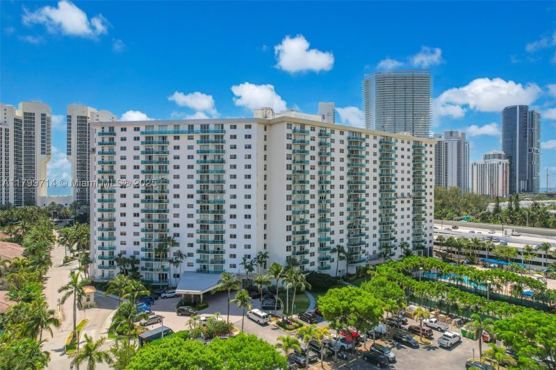Condo for sale at Ocean Reserve 324