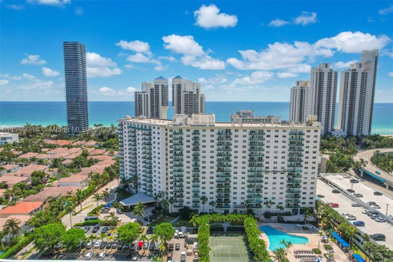 Condo for sale at Ocean Reserve 324