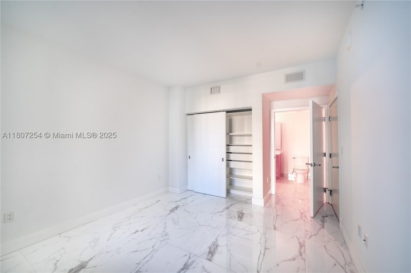 Comprar apartamento en The Harbour 417