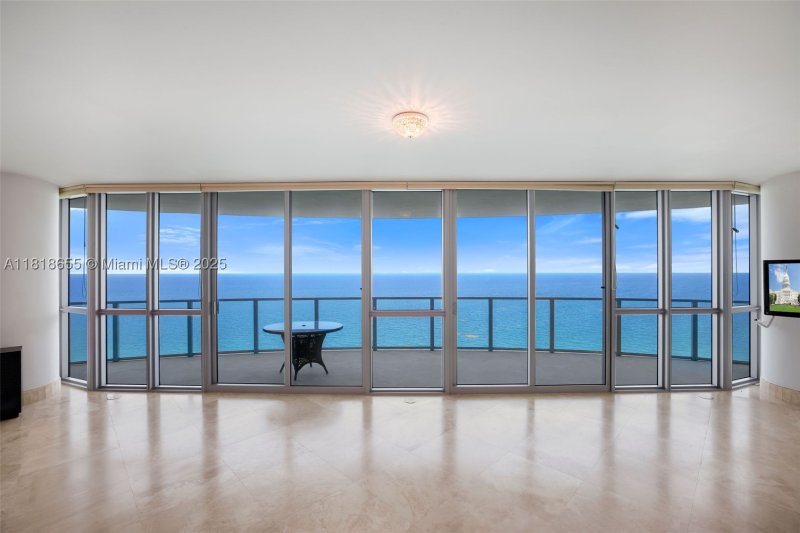 Condo for sale at Ocean Palms 2708