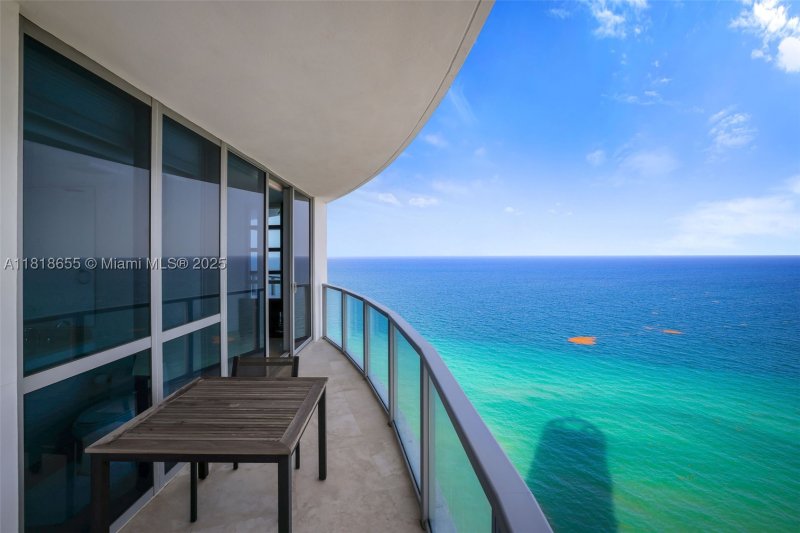 Condo for sale at Ocean Palms 2708