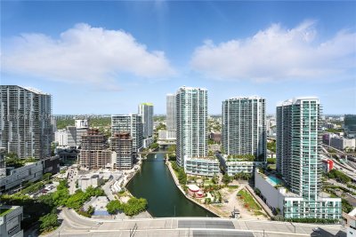 Comprar apartamento no Brickell on the River North 4021