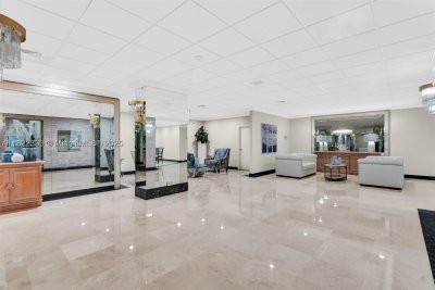 Comprar apartamento en Playa Del Mar 506