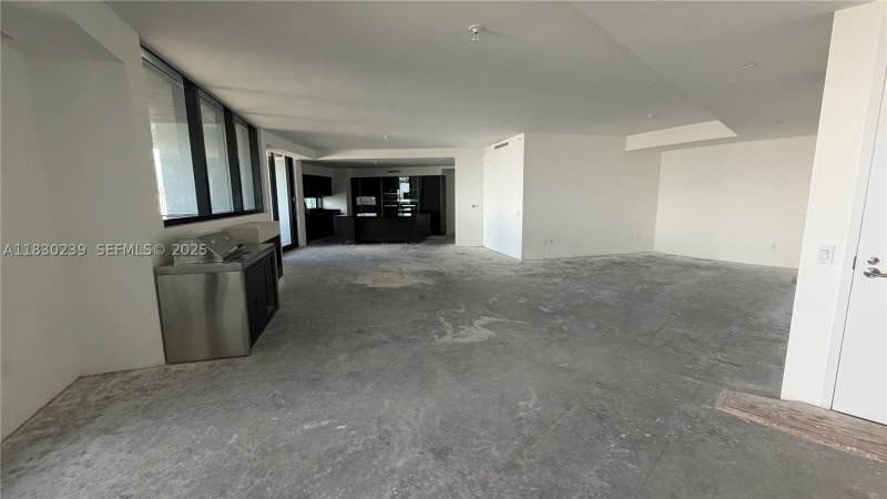 Condo for sale at Porsche Design Tower 2303