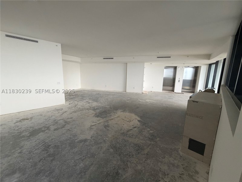 Condo for sale at Porsche Design Tower 2303