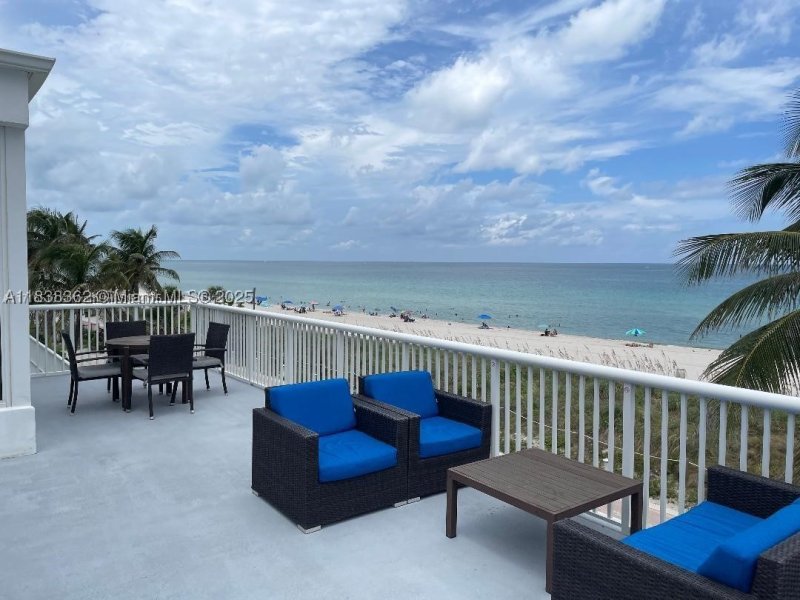 Comprar apartamento en Carriage House Miami Beach 514