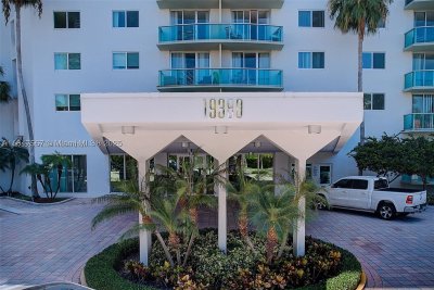 Ocean View Apt #802