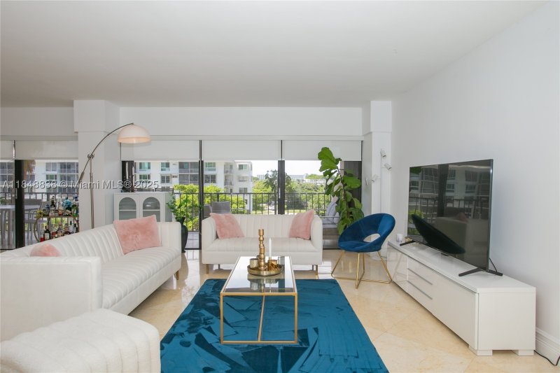 Condo for sale at The Cricket Club 511