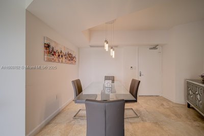 Comprar apartamento no Turnberry Village South 308