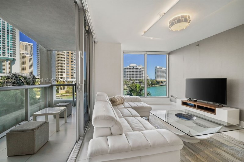 Comprar apartamento no Icon Brickell Tower II 402