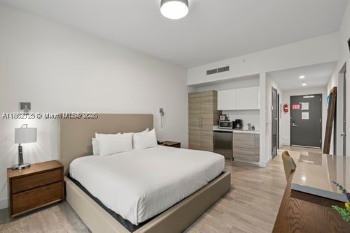 Condo for sale at Costa Hollywood S216