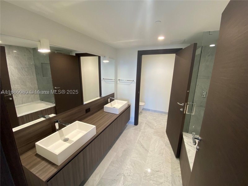 Comprar apartamento en Brickell Flatiron 3010