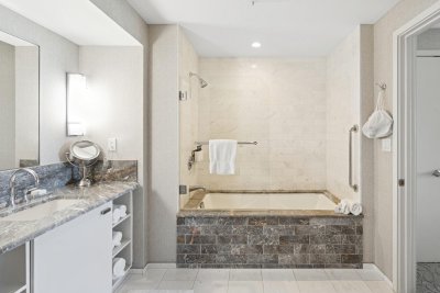 Comprar apartamento no Ritz Carlton Residences Fort Lauderdale Beach R1902