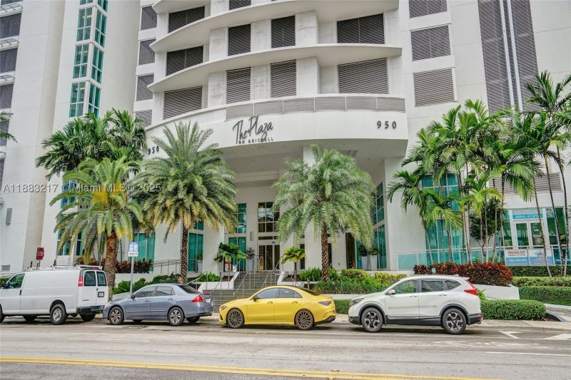 Comprar apartamento no The Plaza Tower I 1704