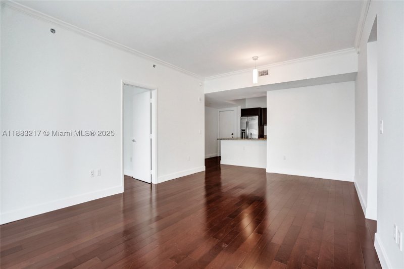 Comprar apartamento no The Plaza Tower I 1704
