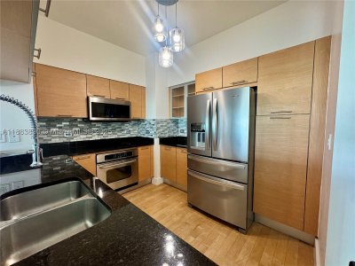 Aluguel de apartamento no Brickell on the River North 3817