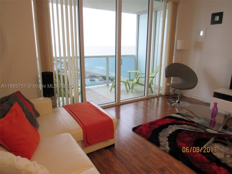 Alquiler de apartamento en Beach Club Two 1509