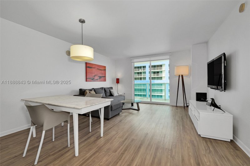Comprar apartamento no Skyline On Brickell 905