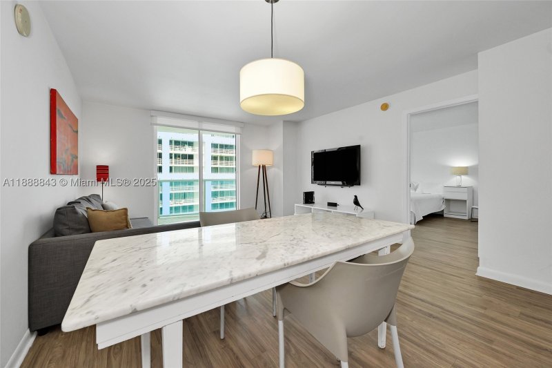 Comprar apartamento no Skyline On Brickell 905