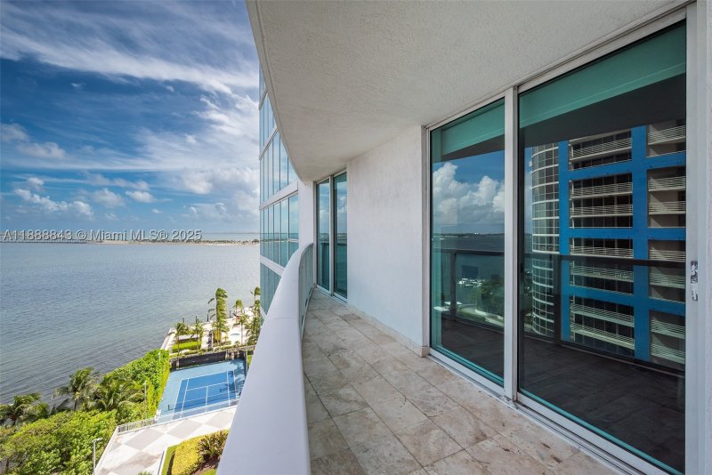 Comprar apartamento no Skyline On Brickell 905