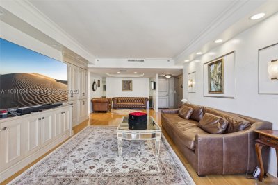Comprar apartamento en Terraces Of Turnberry 1102
