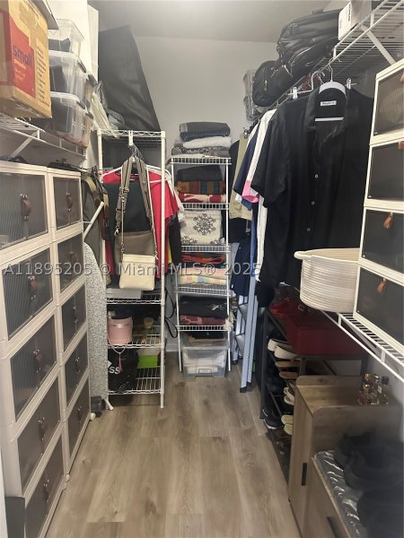 Condo for sale at Porto Bellagio 3402