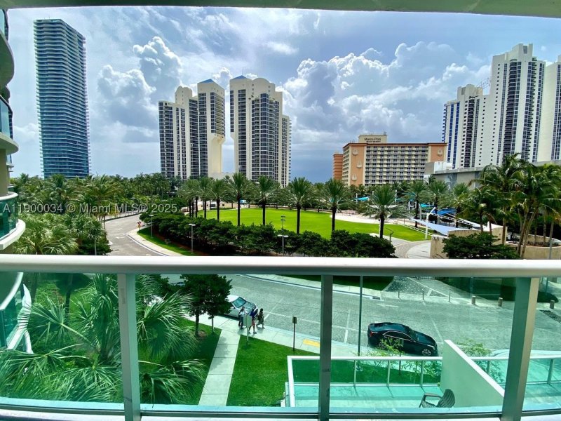 Condo for sale at Ocean Reserve 415