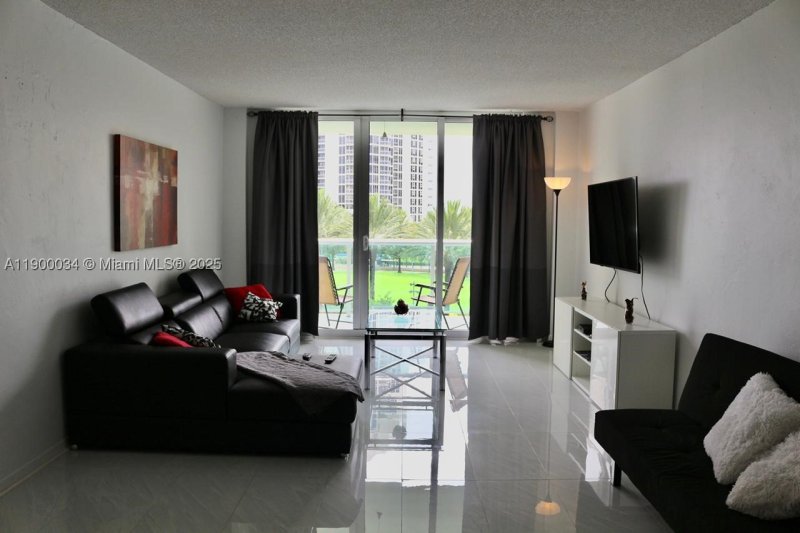 Condo for sale at Ocean Reserve 415