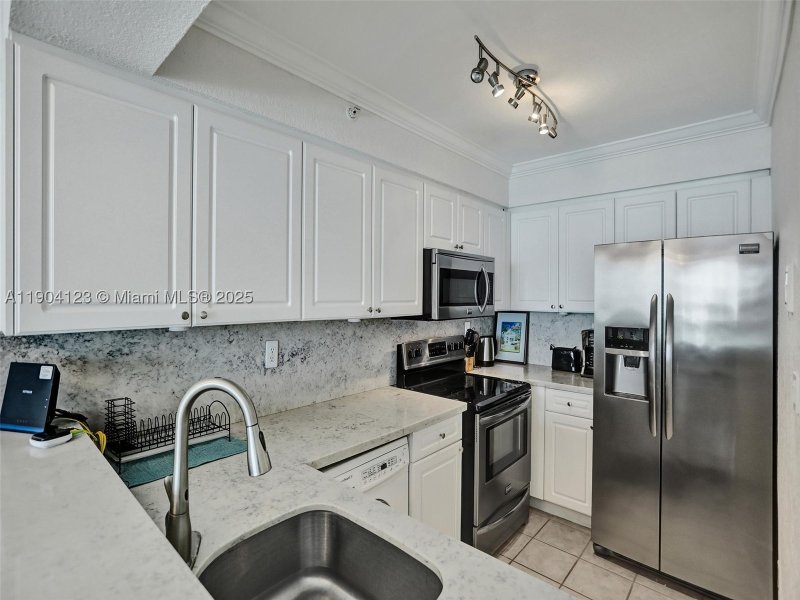 Alquiler de apartamento en The Wave Condo 505