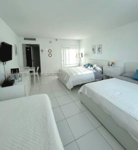 Aluguel de apartamento no Castle Beach Club 617
