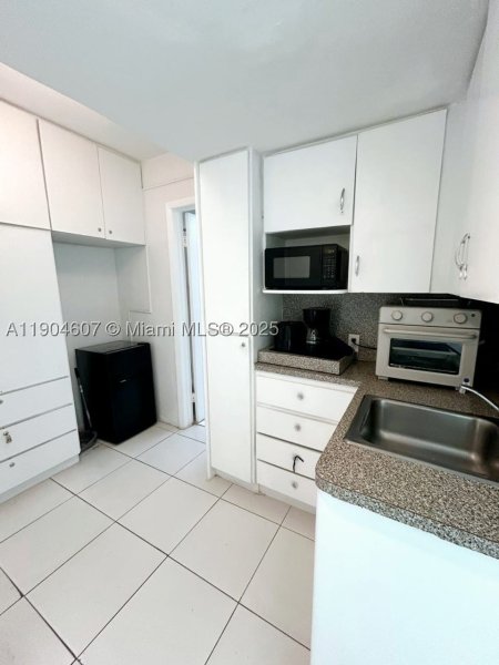 Apartment for rent at Castle Beach Club 617
