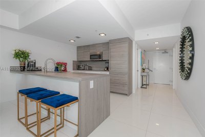 Comprar apartamento no 400 Sunny Isles 906